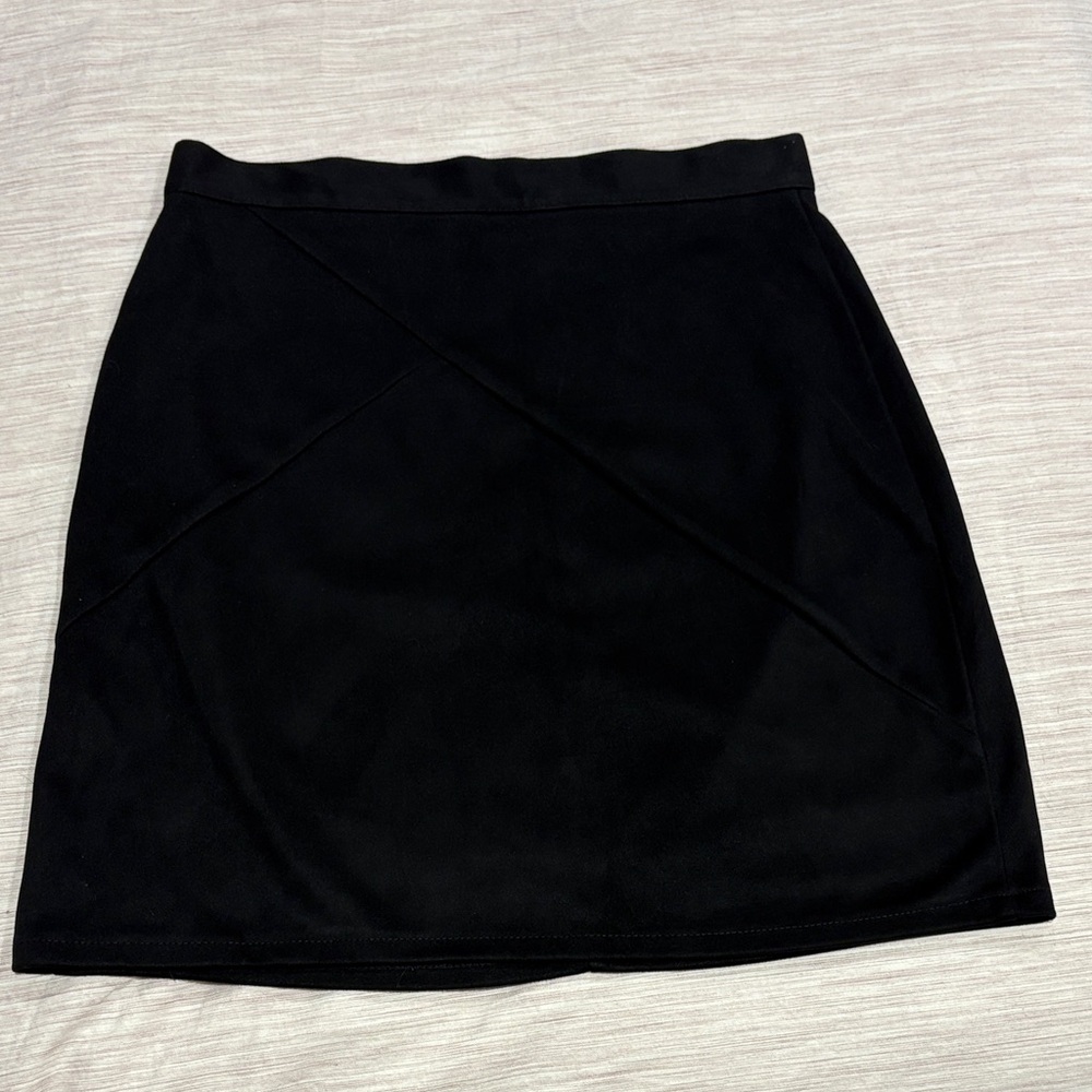Elegant Black Women's Skirt